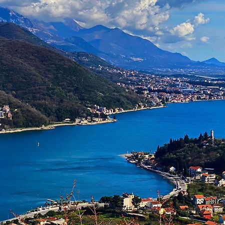 Apartment Sova Tivat Buitenkant foto