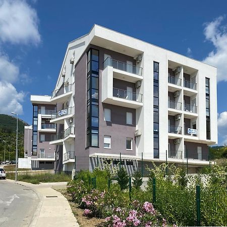 Apartment Sova Tivat Buitenkant foto