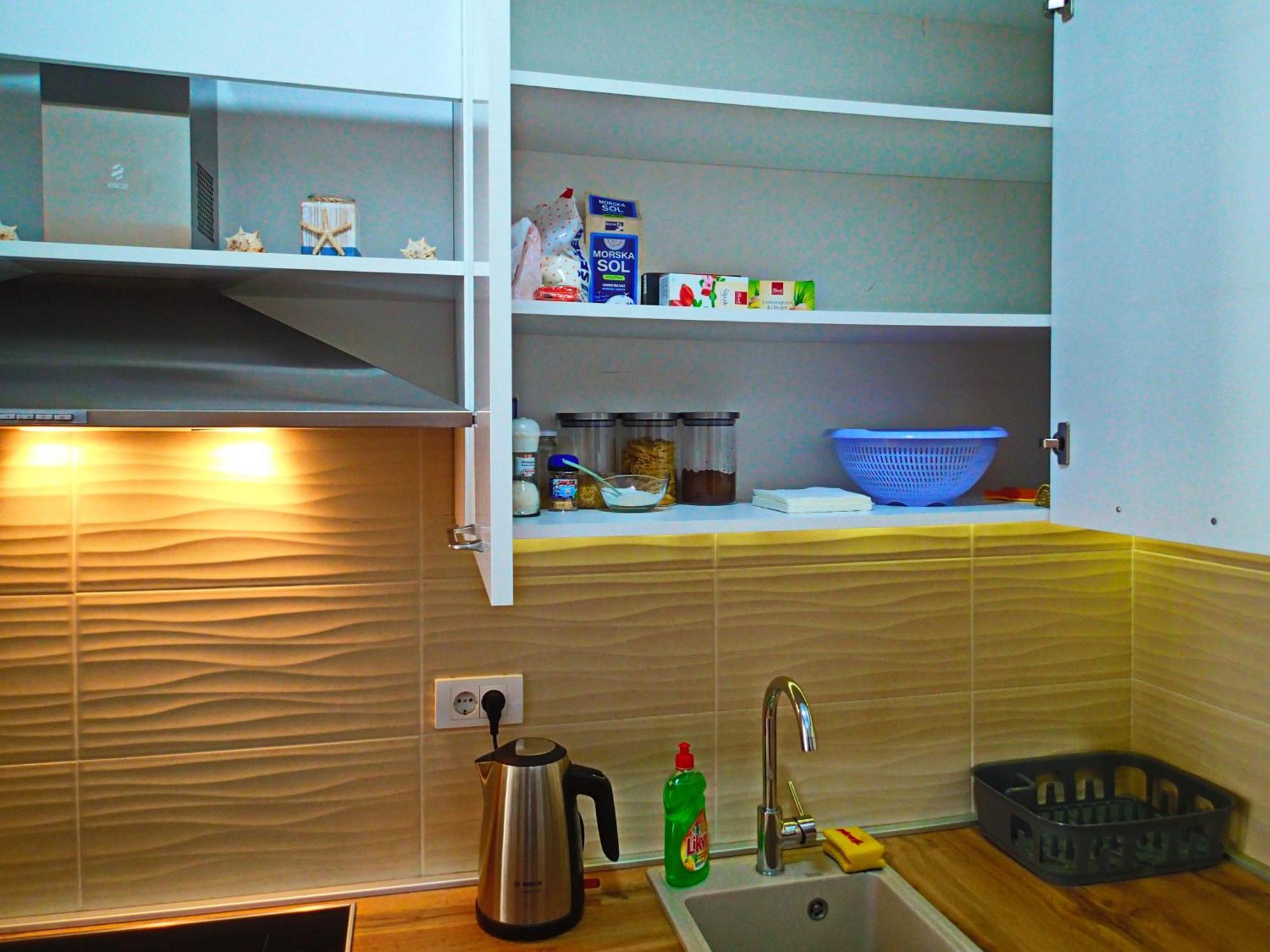 Apartment Sova Tivat Buitenkant foto