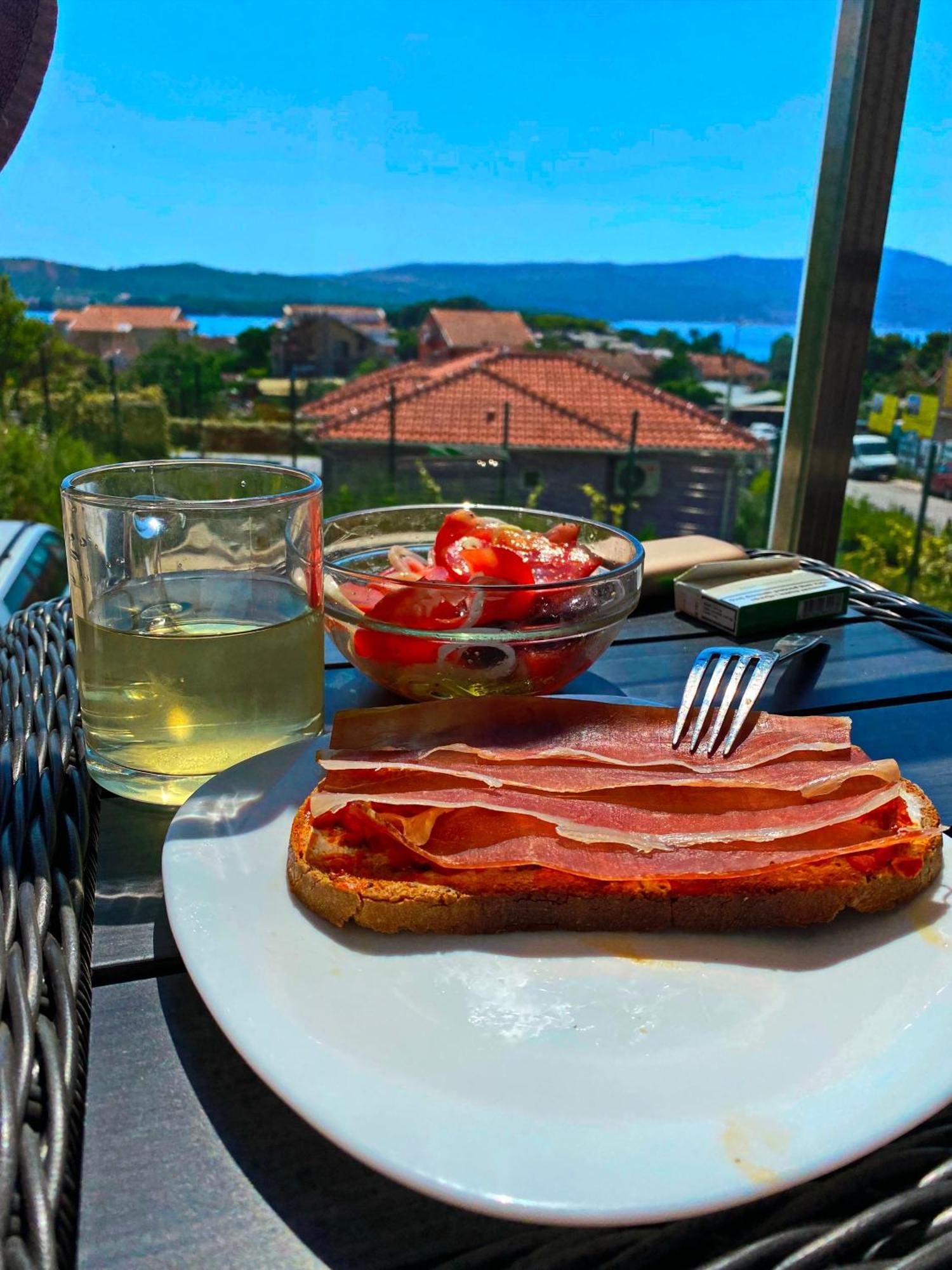 Apartment Sova Tivat Buitenkant foto